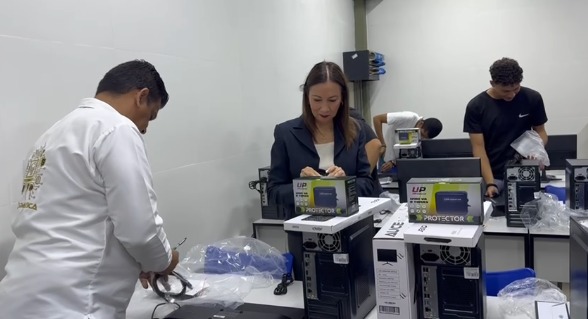 MPPEU dota de 25 equipos de computación de última generación a la UPT de Aragua