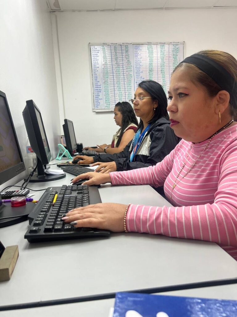 MPPEU exalta la ética y vocación de los servidores públicos en su día nacional