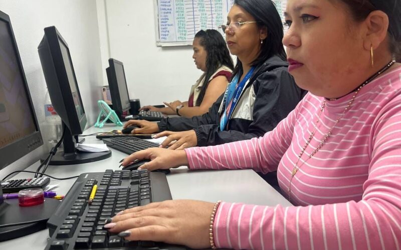 MPPEU exalta la ética y vocación de los servidores públicos en su día nacional